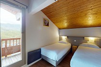 7-kamer apt. voor max. 14 pers. (huisnr. 5) 